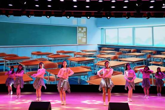 C:/Documents and Settings/Administrator/桌面/元旦晚会/I63A9337.JPG